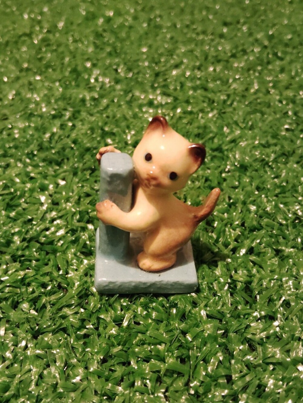 Mini Ceramic Kitty Cat